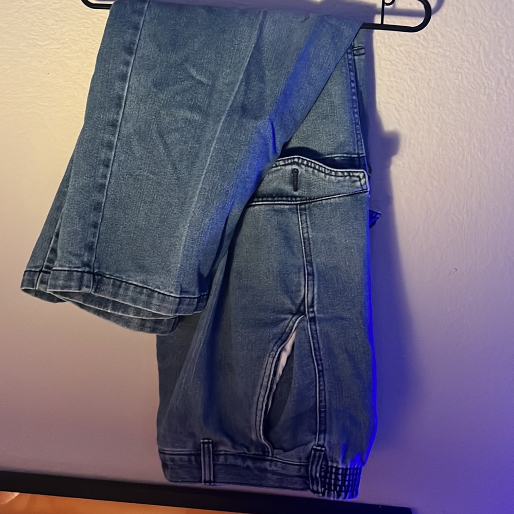 Women’s mom jeans